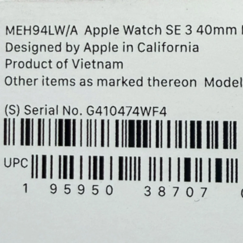 NEW..Apple Watch SE 3 / 40mm Midnight Sport Band…sealed package…